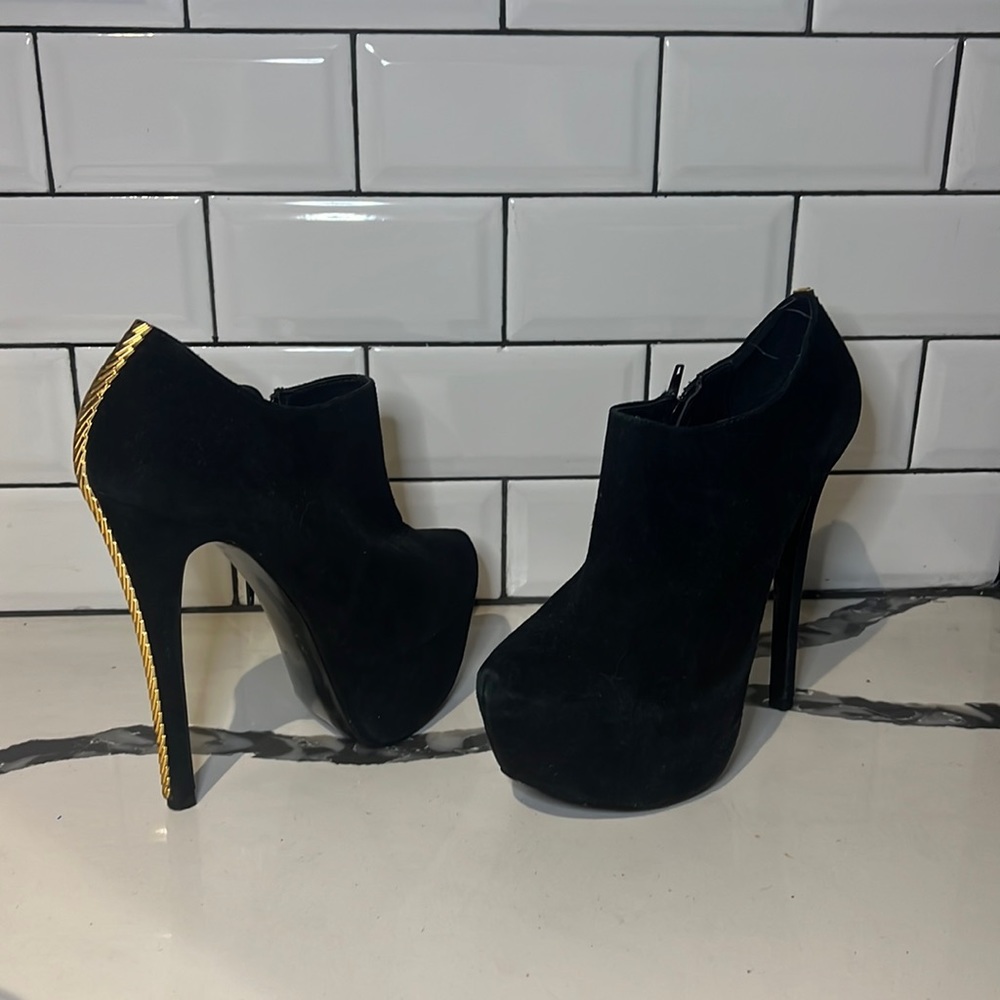 Steve Madden Vilocity High Heel Platform Suede Bootie